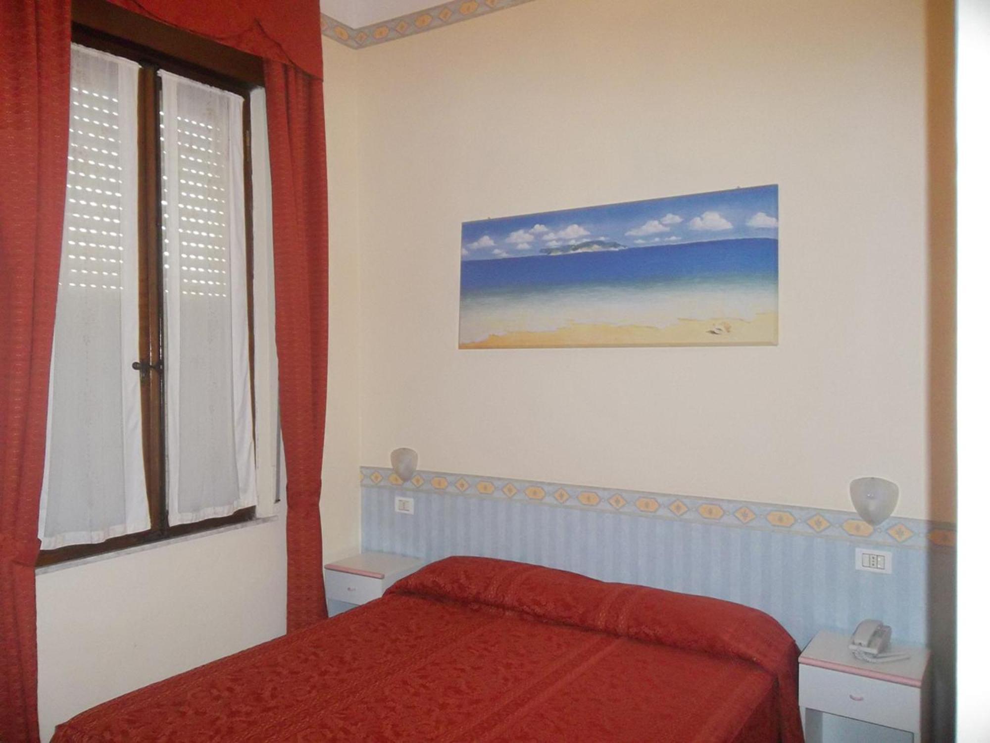 Hotel Lo Squalo Grottammare Room photo