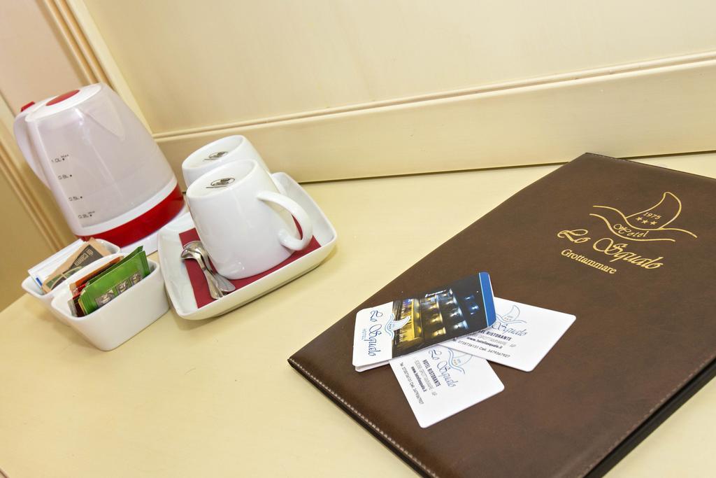 Hotel Lo Squalo Grottammare Room photo