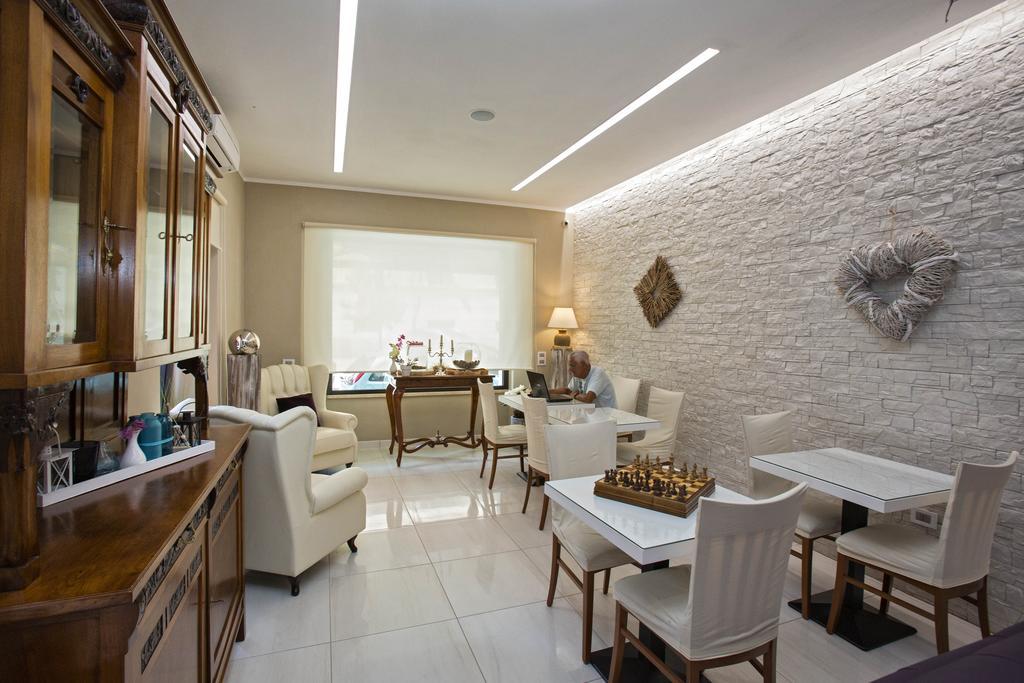 Hotel Lo Squalo Grottammare Exterior photo
